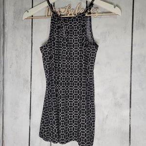 {3/$20} The Limited Black and White Geometic Top